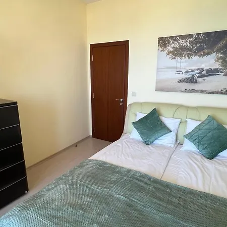 Апартаменти на морето плаж кабакум, варна, двустаен с паркомясто On The Sea Kabakum Varna, One-bedroom With Parking Lot *