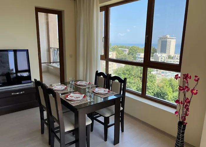 на морето плаж кабакум, варна, двустаен с паркомясто On The Sea Kabakum Varna, One-bedroom With Parking Lot * Varna