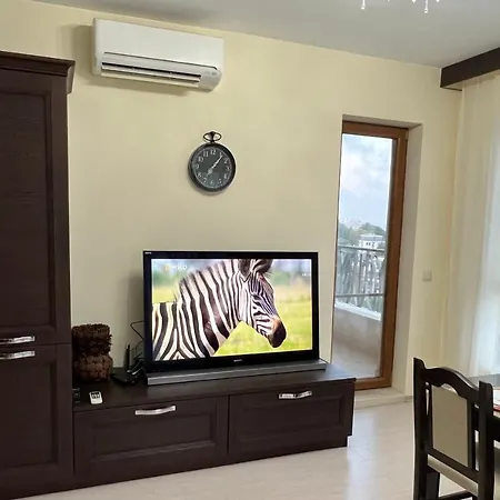 на морето плаж кабакум, варна, двустаен с паркомясто On The Sea Kabakum Varna, One-bedroom With Parking Lot Apartament *