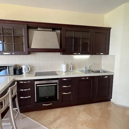 Apartment Elevated Sea View At Kabakum - 7th Floor, Private Pool & Parking *